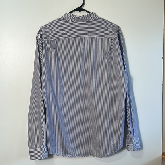 LACOSTE MEN DRESS SHIRT PURPLE AND WHITE STRIPED IN SIZE 43 design in France - Picture 8 of 8